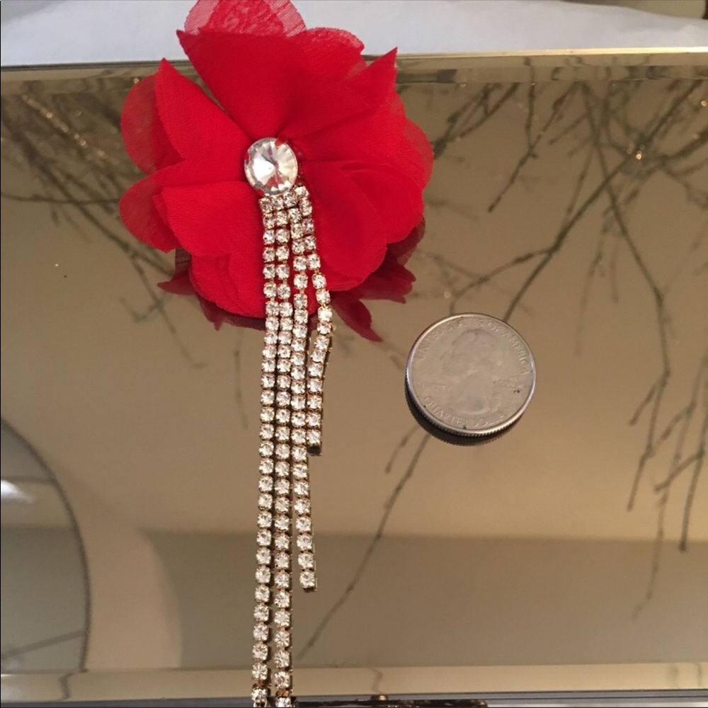 Red Flower Earrings❤️❤️ - Picture 3 of 4